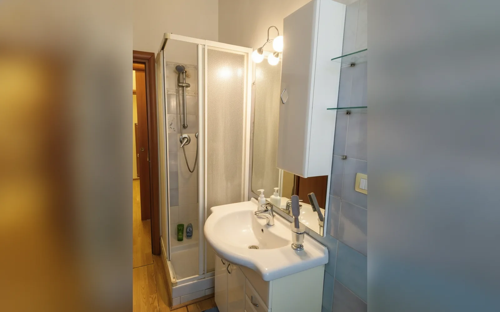 Camera con bagno privato — Appartamento Tacito, Terni (Umbria) (foto 8)